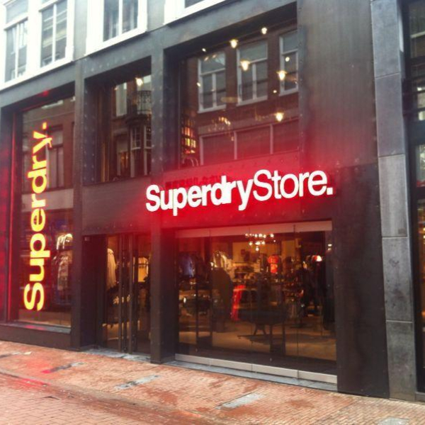 Superdry voorgevel.jpg